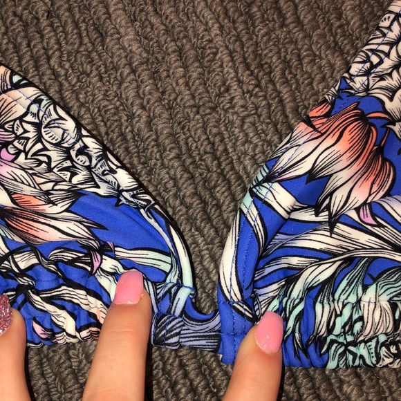 SWIM SET💧💧 - Picture 6 of 8